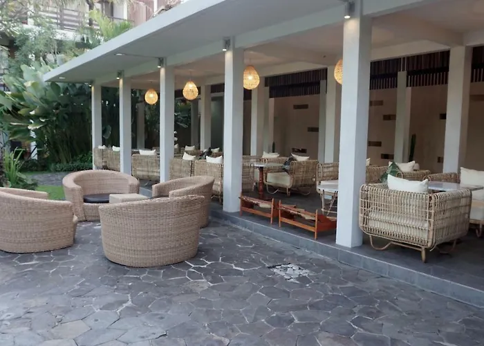 Kokonut Hotel 4*